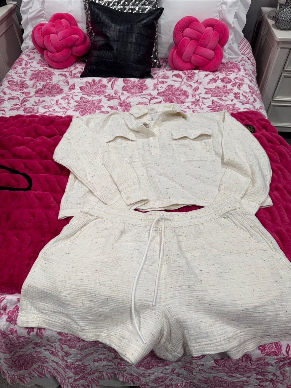 LOFT Cream Textured Two-Piece Top and Shorts Set